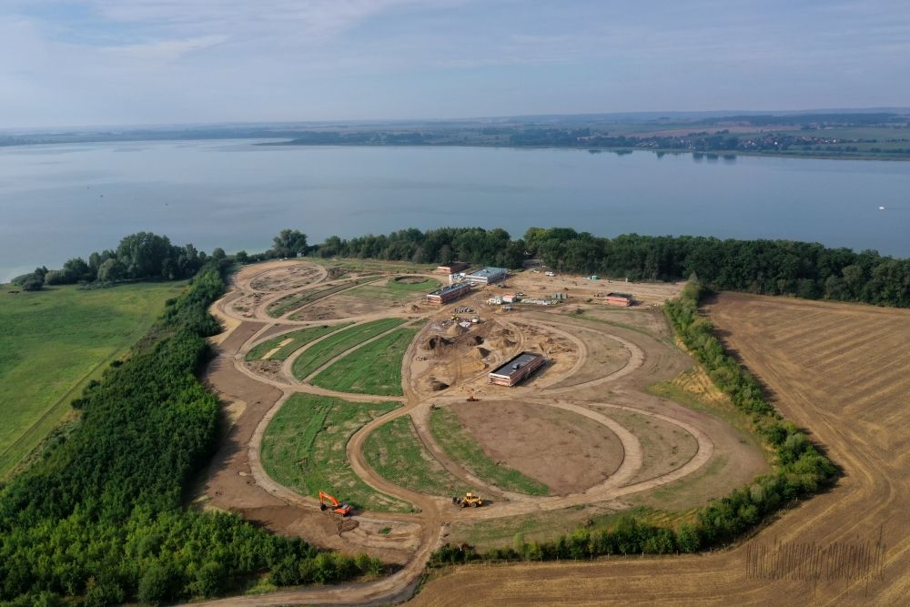 2020-08-12-01BE1C34B5-922E-3C1E-688D-BBBCE5859EED