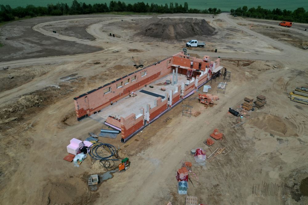 2020-06-24-02E12B8F81-D7CF-8C4D-F914-59F9F57C3955